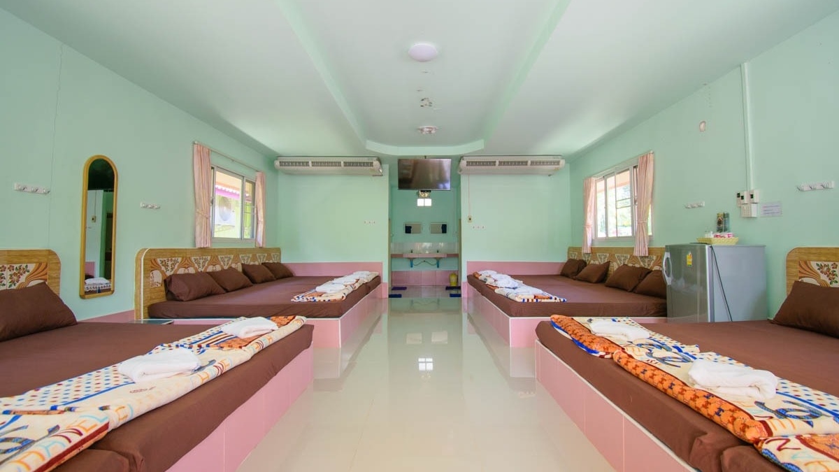บ้านพัก 16 ท่าน